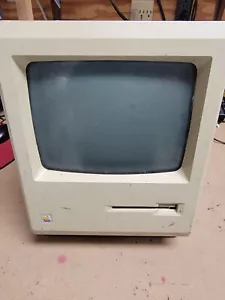 Vintage Apple Macintosh Plus 1MB Model M0001A - Powers on but no video - Picture 1 of 6