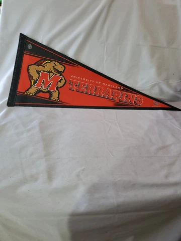 Vtg NCAA 12 X 30 Wincraft USA Felt Pennant University Of Maryland Terrapins Cover