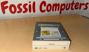 Samsung TS-H492 CD-RW/DVD Drive Beige Bezel - Afbeelding 1 van 8