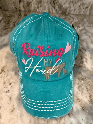 Gorra de béisbol turquesa con monograma criando mi rebaño #día de la madre #corazones Foto 1 de 4