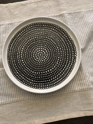 Plato de ensalada Margimekko Oiva Siirtolapuutarha negro x blanco Foto 1 de 4