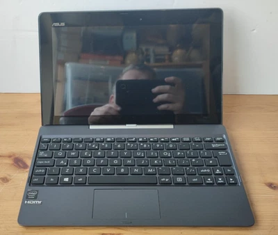Asus Transformer Book T100T 32GB 10.1" Wi-Fi Win 8.1 Tablet With Keyboard-Spares - Image 1 of 4
