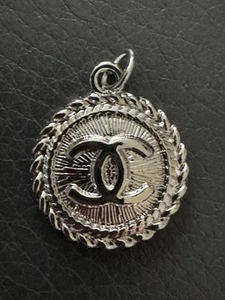Chanel Zipper Pull Button Charm All Silver Vintage - Bild 1 von 4