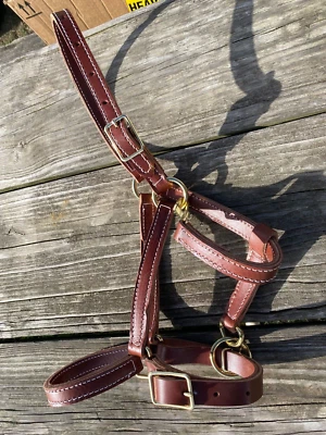 Halter tamaño caballo cuero marrón hecho Amish con herrajes de latón Foto 1 de 3