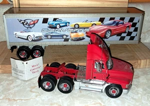 Frankin Mint 1:43 Scale Diecast Mack Truck Corvette Tractor Trailer No Box - Picture 1 of 3