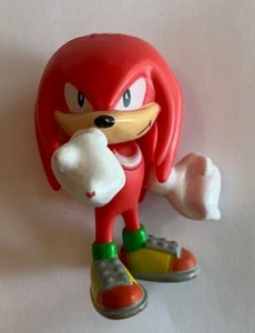 Jazwares Knuckles 2 1/2 Inch Super Poser Figure Sonic The Hedgehog Sega 2008 - Picture 1 of 3
