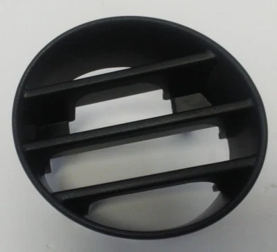 2000-2006 Hyundai Elantra RH Front Bumper Blanking Cover OEM 86524-2D000 - Изображение 1 из 4