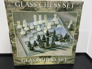 Glass Chess Set - complete with board 19x19cm - Picture 1 of 3