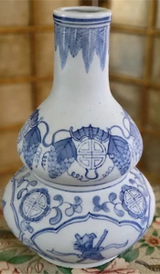 CONTENITORE VINO CINESE "WOOLOW" VINTAGE BLU E BIANCO 12” ALTO 6” LARGO - Foto 1 di 4