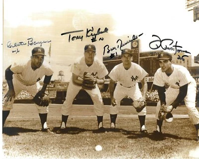 Foto 8x10 firmada autografiada por los Yankees de Nueva York 1965 Pepitone Kubiak Foto 1 de 4