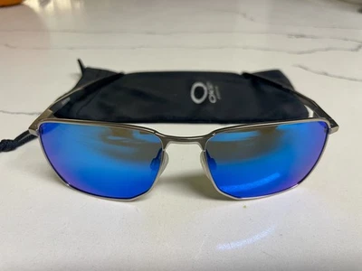 OAKLEY | NUEVO | EYECTOR | 4142 - 04 | CROMO SATINADO | ZAFIRO PRIZM Foto 1 de 4