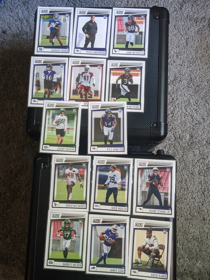 Lot Of 14 2021 NFL Score Football Rookie Trading Cards - Image 1 of 1