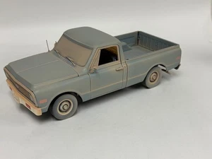 1/18 highway 61 1971 Chevrolet C10 with leather Face Texas Chainsaw Massacre - Picture 1 of 9