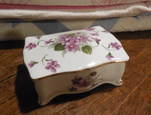 Vtg Royal Doulton  Bone China Purple Violets Rectangular Trinket Box (Georgian) - Picture 1 of 8
