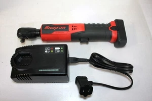 Kit de trinquete inalámbrico Snap On CTR861AK2 14,4 V 3/8" Drive MicroLithium (rojo) - Imagen 1 de 12