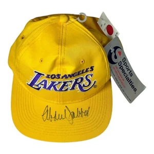 Sombrero Amarillo Kareem Abdul Jabbar Firmado LA Lakers Especialidades Deportivas Guión Nuevo con Etiquetas - Imagen 1 de 8