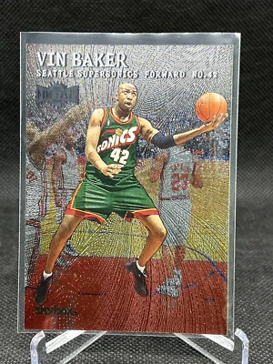 1999-00 Skybox Metal Vin Baker Seattle SuperSonics #150 - Basketball Cards - NBA - Image 1 of 2