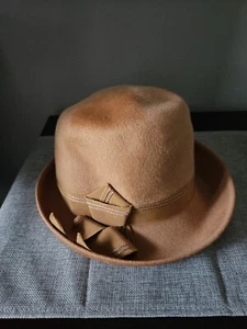 Vintage Ritz Henry Pollak New York Bucket Hat Sz 22 1/2 Nanette Tan 100% Wool - Picture 1 of 5