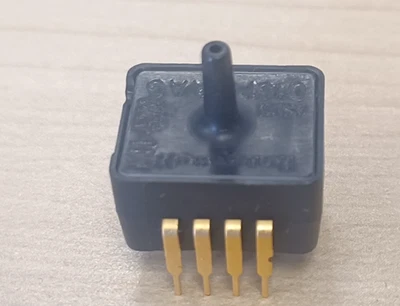 ASDXACX015PAAA5 Honeywell Pressure Sensor 0psi to 15psi Absolute 8-Pin - Image 1 of 4