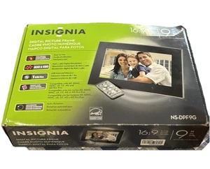 Insignia 9” Digital Photo Frame NS-DPF9G w/ Remote & Power — Tested Working - Picture 1 of 9