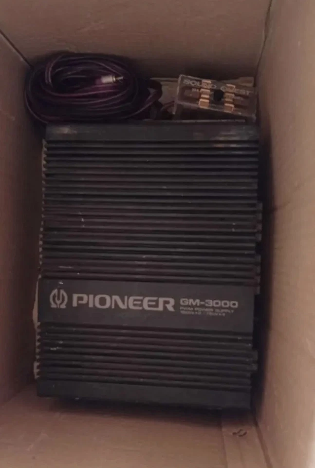 vintage amplificatore marca pioneer modello gm3000 pot 75x4 ho 150x2 attacco din - Immagine 1 di 1