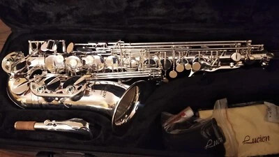 Sax alto Lucien argentato - tamponatura e meccanica in perfetto stato - Immagine 1 di 4