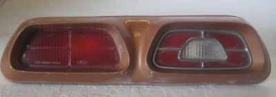 Conjunto de luz trasera izquierda Ford Mercury Montego Comet 1973  Foto 1 de 4