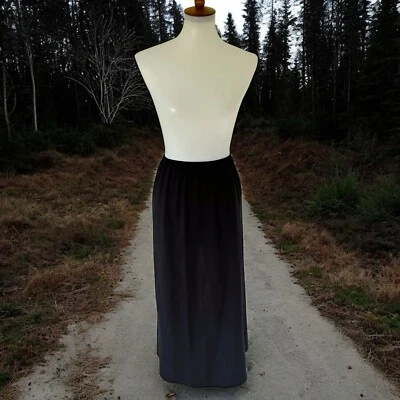 Maxi Falda Sin Mangas Negra Vintage VANITY FAIR Sedosa Abertura Trasera Hecha en EE. UU. S Pequeña Foto 1 de 4