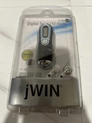 NUEVO EN CAJA JWIN escaneo digital radio FM pantalla LCD y función de reloj. Foto 1 de 3