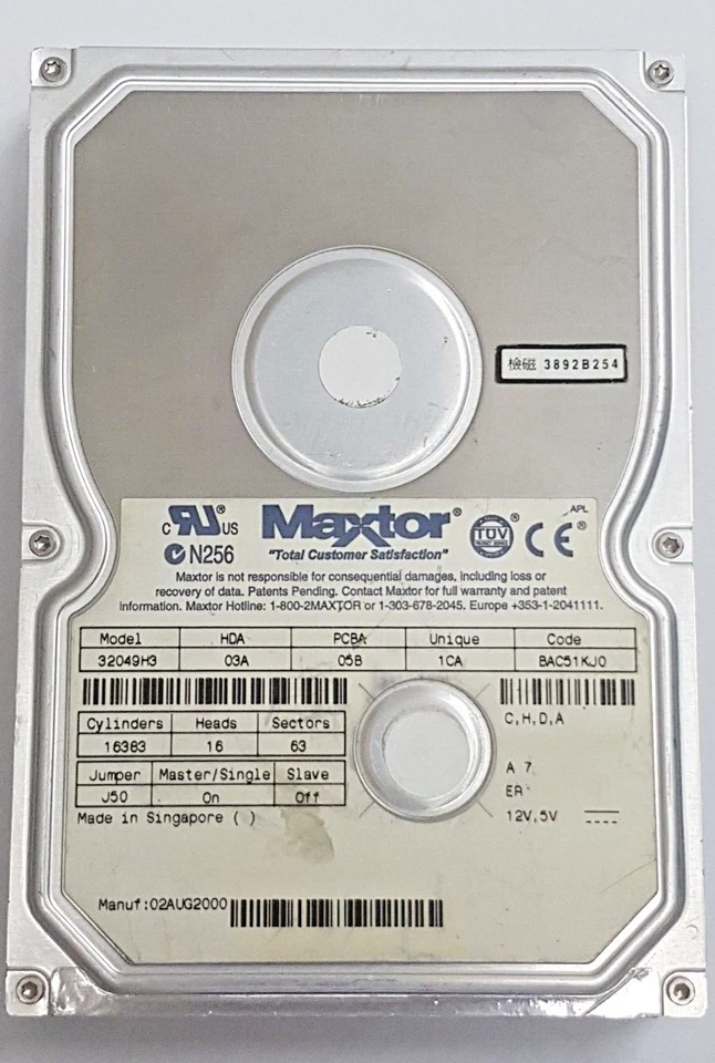 20 GB IDE Maxtor 32049H3 P-ATA Ultra-ATA/100 5400RPM 512KB HDD 3.5" Hard Drive - Image 1 of 1