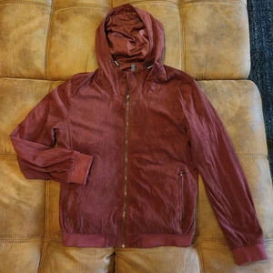 Zara Herren Kapuzenjacke Reißverschluss XL rot perforiert Wildlederimitat Slim Fit "Large"  - Bild 1 von 24