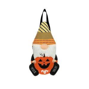 Colgador de puerta Briarwood Lane Halloween Gnomo - Imagen 1 de 2