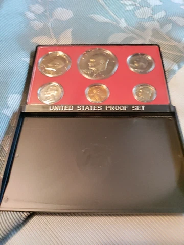 1973 United States Mint Proof Set  Original Box Cover