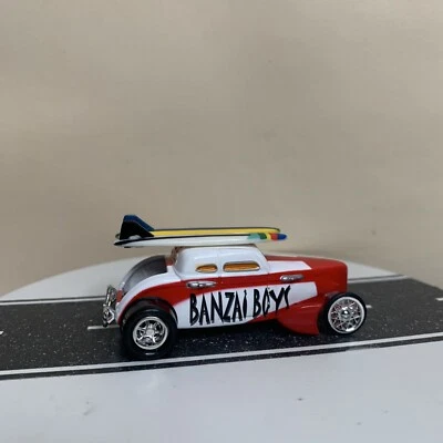 2000 Johnny Lightning Surf Rods Banzai Boys Ford Coupe Hot Rod White & Red NM - Image 1 of 4