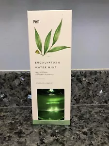 Pier 1 Reed Diffuser EUCLAYPTUS AND WATER MINT NIB Complete Set - Bild 1 von 4
