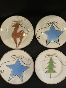 Pier 1 Pintado a Mano Postre de Navidad Platos Ensalada Reno Árbol Estrellas Set de 4 - Imagen 1 de 7