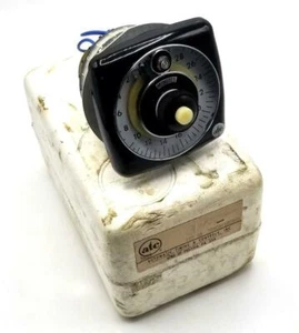 Temporizador de minutos ATC 309C016A04XX 30 min 120 V - Imagen 1 de 5