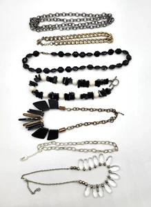 Necklace Bundle Costume Jewelry 7 Pc Lot Metal Plastic Silver Black Casual Dress - Picture 1 of 10