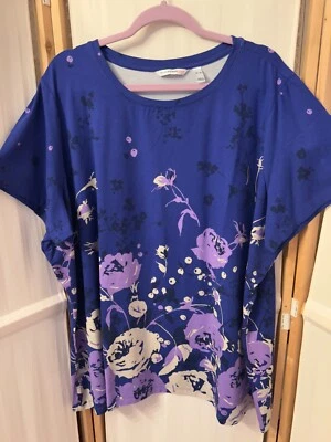 Top ISAAC MIZRAHI LIVE Talla 4X Azul con Lavanda Floral Manga Corta Foto 1 de 4