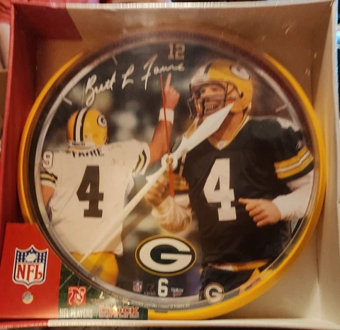 BRETT FARVE Green Bay Packers  12” Round Wall Clock NFL PLYR NIB 9824921 Cover