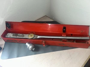Vintage Snap On Torqometer TQ420 and snap on 3/4” inch ratcheting drive L-672-A - Picture 1 of 15