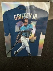Panini Crusade 2025 números Ken Griffey Jr. #17 Silver Prizm Mariners - Imagen 1 de 6
