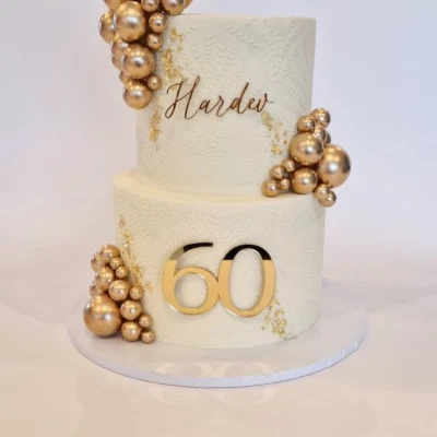 ACROCART PERSONALISED CAKE CHARM HAPPY BIRTHDAY NAME & AGE CAKE CHARMS ACRYLIC CHARM