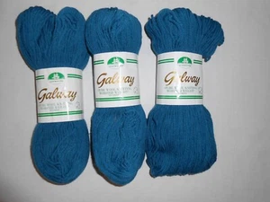 Plymouth Galway reines Wollstricken Menge 3 blaue Stränge Garn - je 100 Gramm - Bild 1 von 3