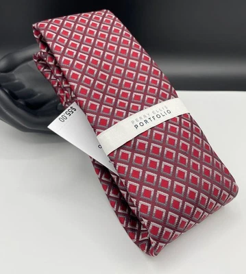 Corbata 100 % poliéster portafolio PERRY ELLIS para hombre ~ roja ~ Buttaro Geo ~ precio de venta sugerido por el fabricante: $55. Foto 1 de 3