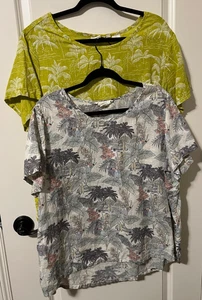 LOTE 2 Camisas Top Estampado Tropical Lino C&C California Paquete 1X Palm Island VERDE - Imagen 1 de 7