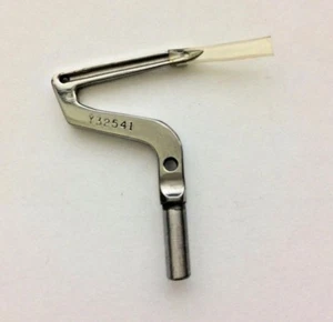 YAMATO DCZ-202,222 OVER LOCK LOWER LOOPER Y32541 INDUSTRIAL SEWING MACHINE PART - Picture 1 of 2