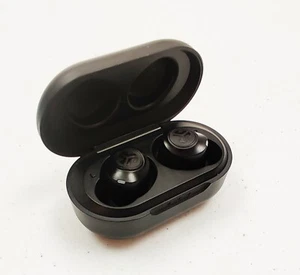 JLABS GO AIR True Wireless Signature Earbuds 20 Hr Bluetooth 5 w/Charging Case  - Picture 1 of 4