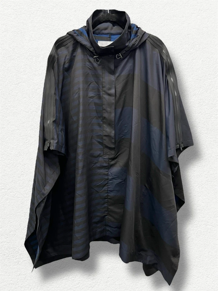Poncho Derek Lam 10C x ATHLETA Rayas Negro y Azul Primavera 2016 Talla M/L Usado en Excelente Condición Foto 1 de 4