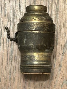 VINTAGE BRASS PULL STRING LAMP SOCKET BY HUBBELL. - Picture 1 of 3